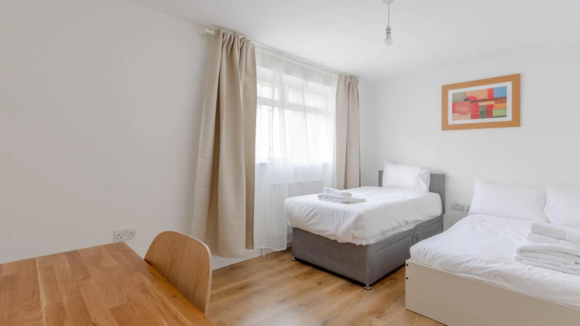 2Bd Apt East London Sleeps 7! Apartment