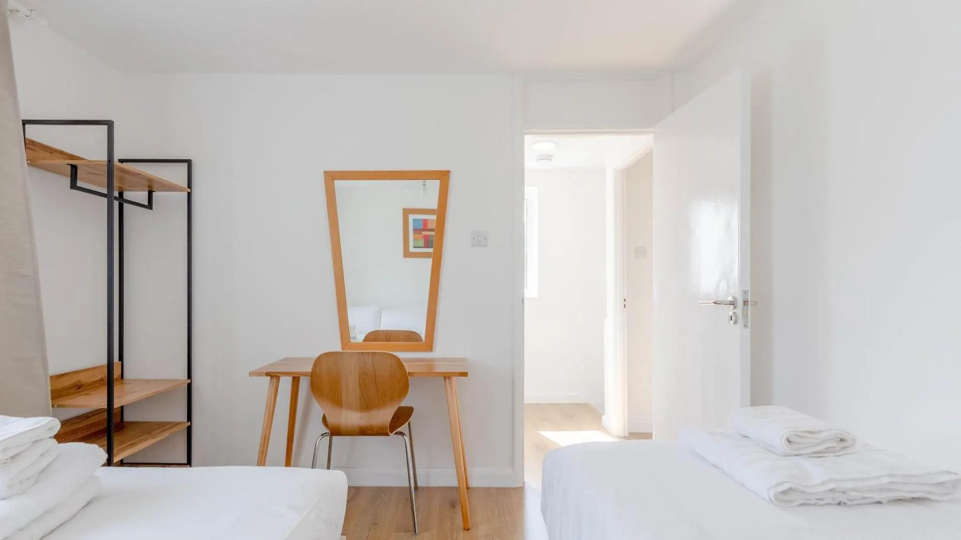 2Bd Apt East London Sleeps 7! Apartment