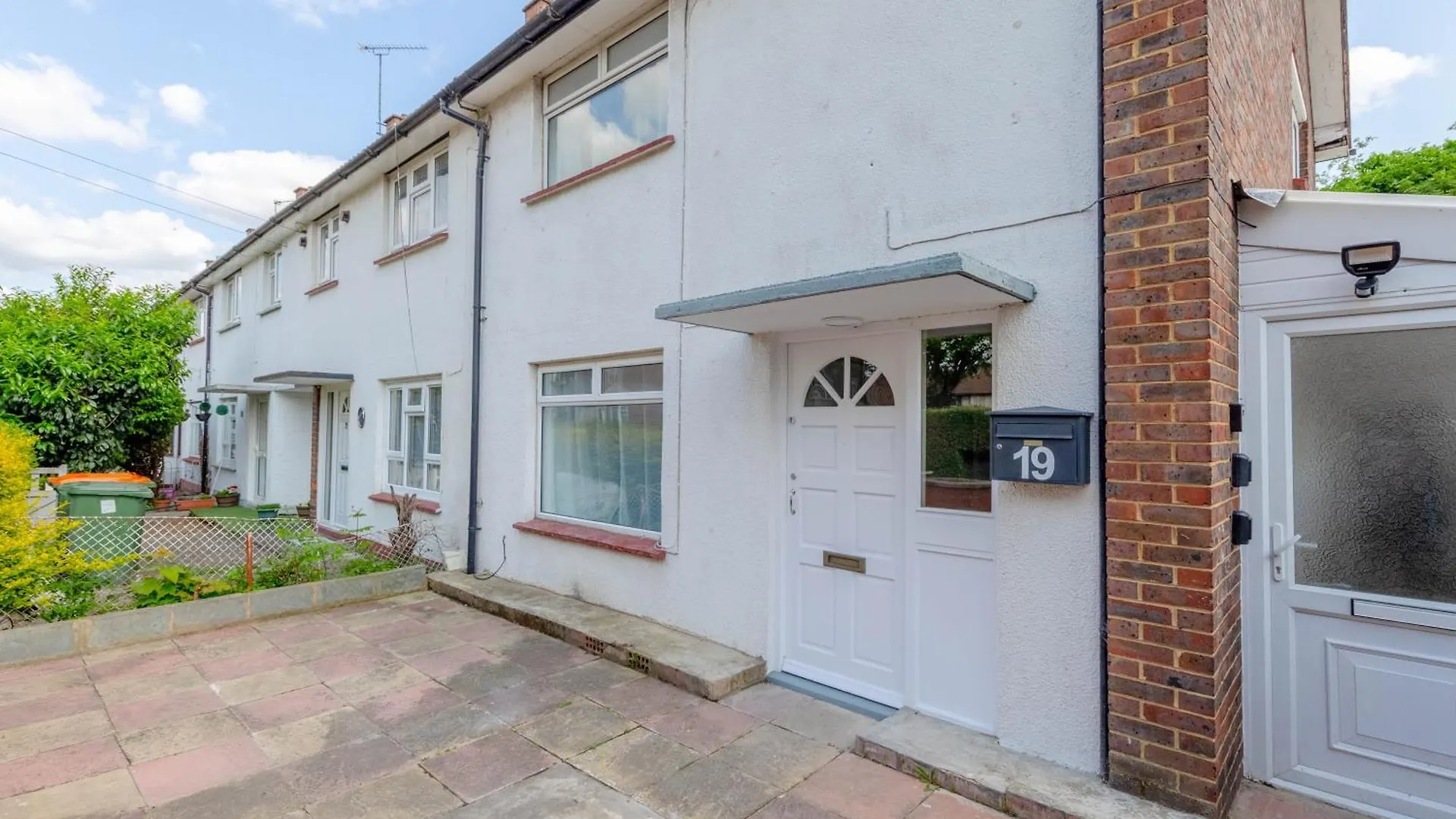 2Bd Apt East London Sleeps 7!